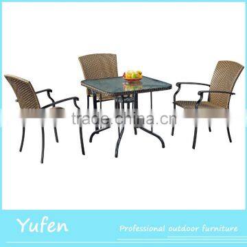 Aluminum frame PE rattan table and chair used for restaurant