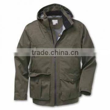 Hooded green winter hunting clothes