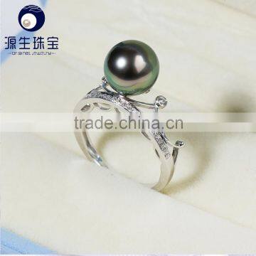 Ring With a Pearl of Crown Shape Cute Design Black Tahitian Pearl
