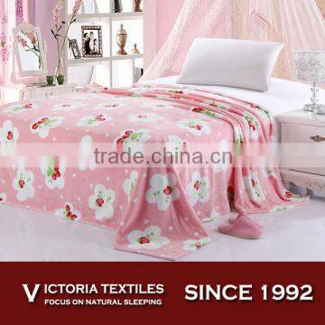 modern pink natural flower super soft flannel bedding blanket for girl