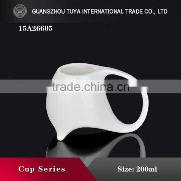 New product of china-craze sale high quality and unique cup three feet