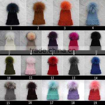 Myfur Wholesale Red Color Real Raccoon Fur Pompom Knit Hat Detachable Fur Pom Pom Crochet Hat