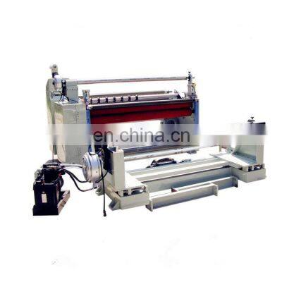 Fully automatic wallpaper cutting machine