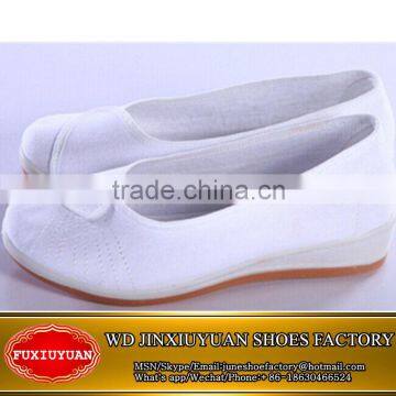 White color wholesale unique woman nurse shoes from China                        
                                                Quality Choice