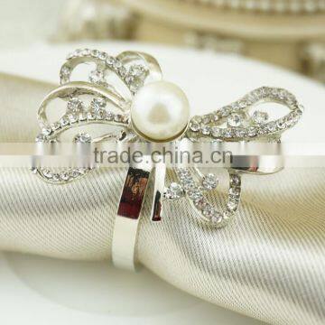 Alloy Cheap Napkin Ring for Wedding Decoration Bulk Wholesale Silver Crystal Pearl Customize photo-3