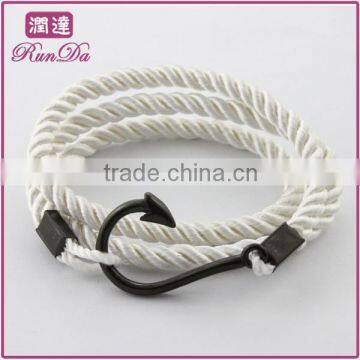 Hot sale white white color nylon bracelet with fish hook
