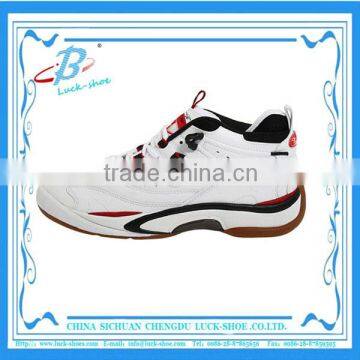 Breathable badminton shoe man outdoor sport shoe