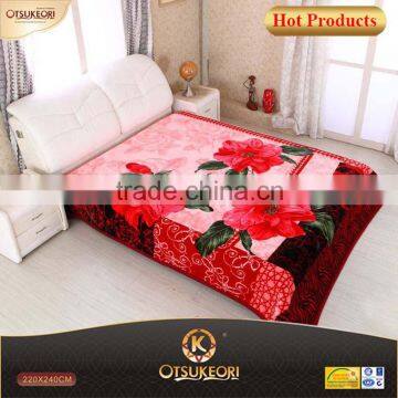 Super warm blanket and polyester down blanket with 100% polyester thick blanket.