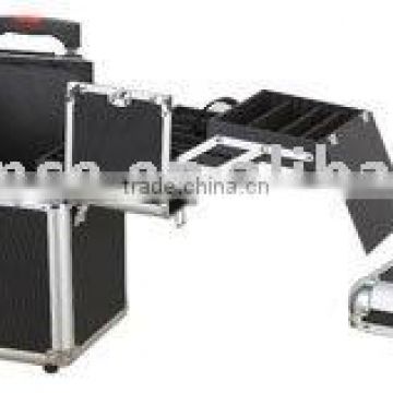 Pro Series Deluxe Train Case