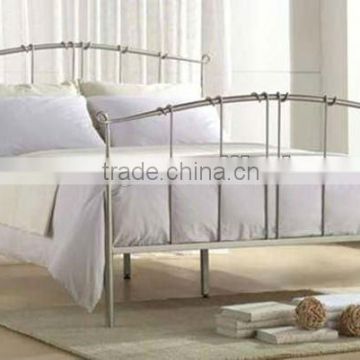 Top-selling white metal iron king bed