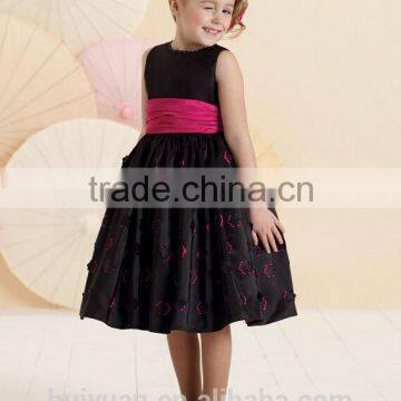 Black Sleeveless Rose Sash Knee Length Children Dress photo-2