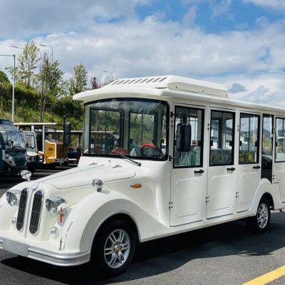 Electric Vintage Cars - Eight-seater Electric Vintage Cars From Quanzhou, Fujian - Retro Vintage Cars for Property Viewing