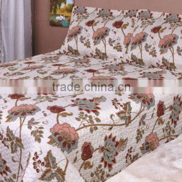 Chinawholesale comfortable down mircrofiber fabric printed quilts bedding sets quilts made in pujiang