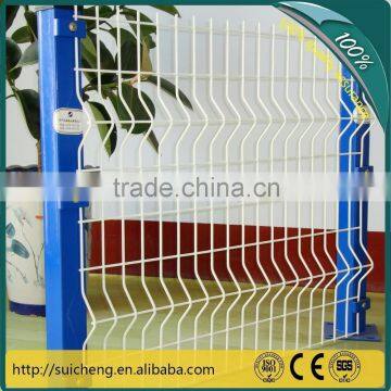 Guangzhou factory welded wire mesh fence|welded mesh fence