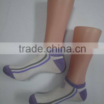 High Quality Dry fit nylon knee high socks with cheap price