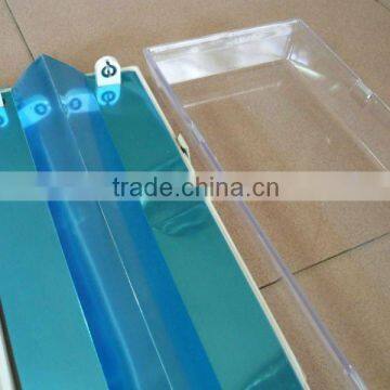 T8 flourescent light fixture with shade