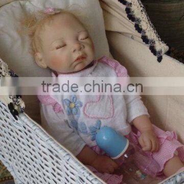 Cute silicone 9.5inch reborn baby doll forwholesale