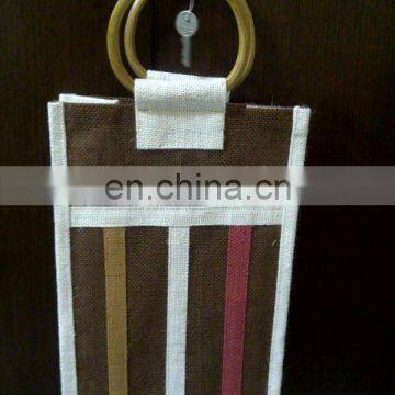 Jute wine bottle gift bag