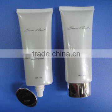 plastic tube for cosmetic packaging with oval cap