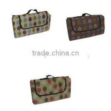 foldable picnic blanket outdoors