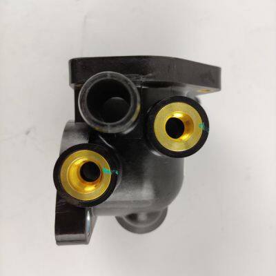Heavy Truck ISF2.8 Diesel Engine Parts Thermostat Housing 5303573