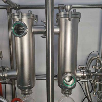China Manufacturer Wholesale Automatic Short Path Hemp Oil Wiped Film Evaporator Molecular Distillation Equipment photo-5