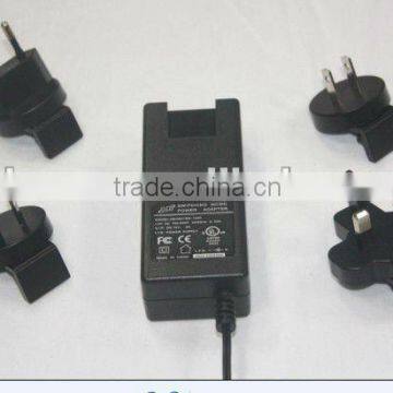 Worldwide universal main charger 28W