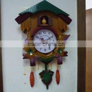 2014 Plastic Cheap the time co cuckoo wall clock