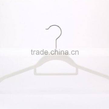 Velvet Hanger With Tie Bar Logo photo-3