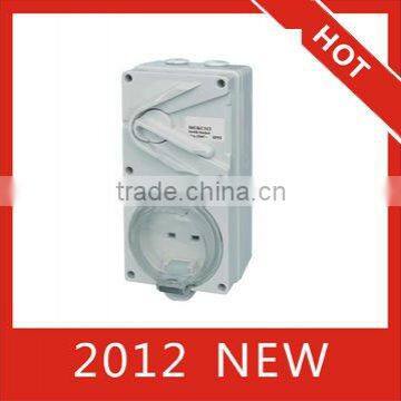 Switch and switch socket