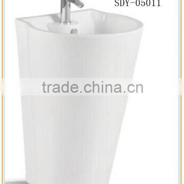 New Design Big Size Ceramic Wash Sink Bathroom Stand Basin photo-2