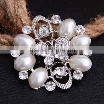 Whosale Oval Pearl Flower Mini Crystal Bowknot Silver Clothses Brooch Clasp Pins