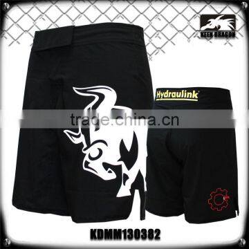 Professional mma supplies for mma shorts with strong lightweight stretch fabric black performance mma wear