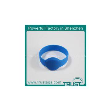 Smart Silicone Wristband For Identifiation