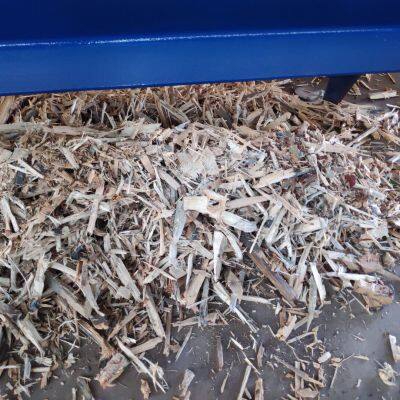 Industrial Wood Pallet Shredder for Heavy Duty Biomass Recycling Wood Crusher photo-2