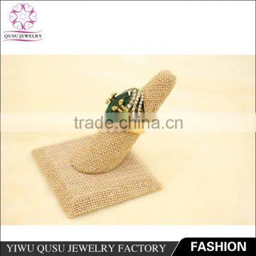 2015 Yiwu New Products Gold Plated Ring With Emerold Horse-eyed Imitation Jade photo-2