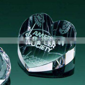 Heart crystal paperweight