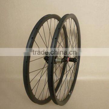 High Quality 32H Carbon Clincher Wheelset 26er MTB Wheels 24mm wide 23.5mm deep