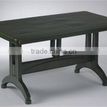 thick plastic roll table cover