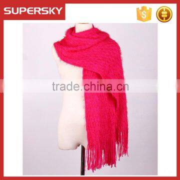 A-603 women fashion custom hand knitting scarf feather yarn feather yarn stretchy scarf with tassel feather yarn knitted scarf