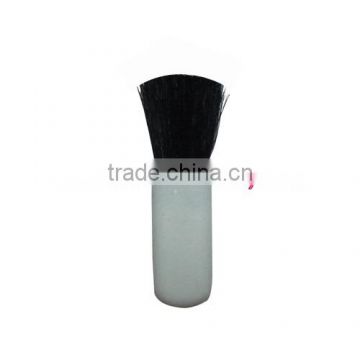 white handle blush brush