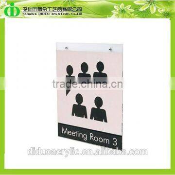 DDB-0104 Trade Assurance Cheap Wall Mount Clear Acrylic Sign Holder