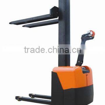 Electric Stacker CME 1016
