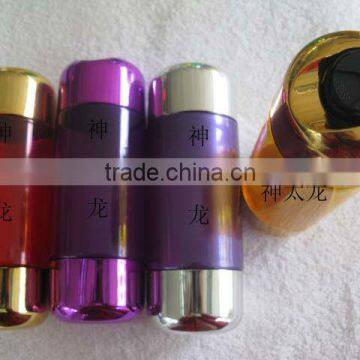 Plastic Shampoo Bottle With Gold Ferrule photo-2