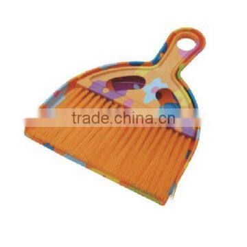 Professional Short Handle Plastic Broom And Dustpan Set
