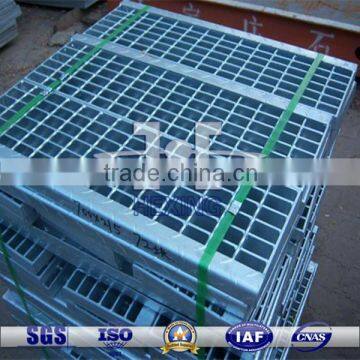 Hot Dip Galvanized Steel Grating Stair Tread