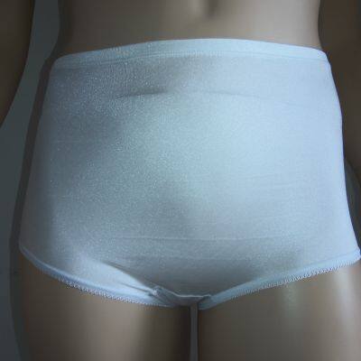 100% nylon fabric women brief,soft and comfortable women plus size panty