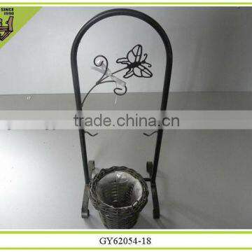 new home decoration rattan willow baskets with iron shelf