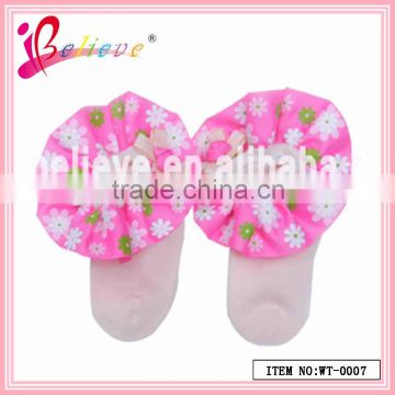 2014 Chinese factory direct wholesale floral ribbon soft baby socks (WT-0007)