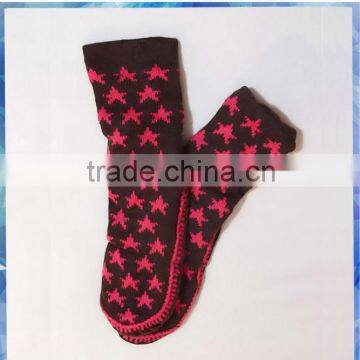 acrylic pink star knitted non slip sock for adults